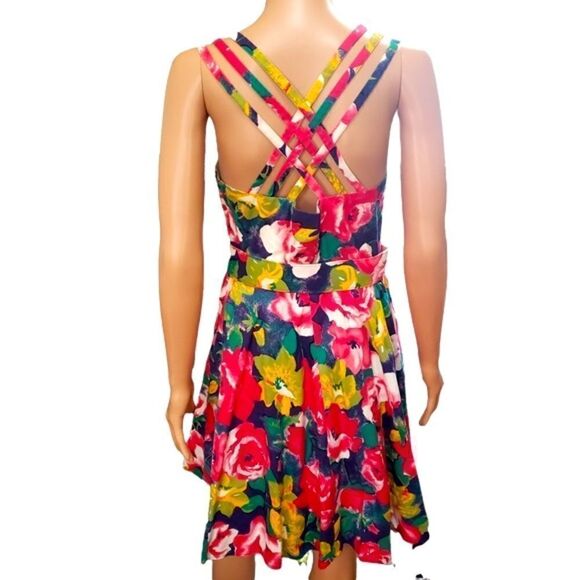 Robinson’s Floral Multiple Crisscross Back Summer Dress LARGE - Picture 4 of 16